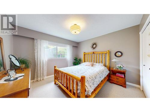 1017 12Th  S Street, Cranbrook, BC - Indoor Photo Showing Bedroom