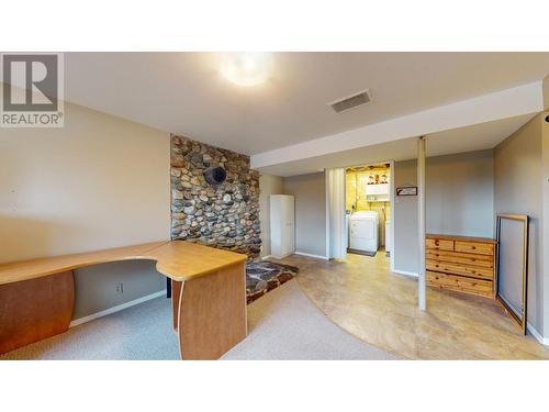 1017 12Th  S Street, Cranbrook, BC - Indoor