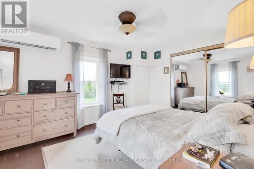 69 Whalen Road, Tyendinaga, ON - Indoor Photo Showing Bedroom