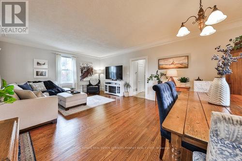 2580 Edenhurst Drive, Mississauga, ON - Indoor Photo Showing Living Room