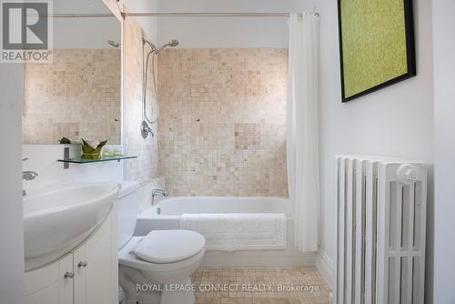 288 Sherbourne Street, Toronto, ON - Indoor Photo Showing Bathroom