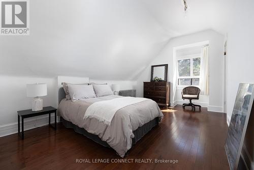 288 Sherbourne Street, Toronto, ON - Indoor Photo Showing Bedroom