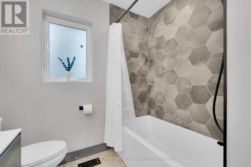 57 Wellesworth Drive, Toronto, ON - Indoor Photo Showing Bathroom