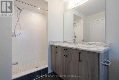 27 Aviron Crescent, Welland, ON - Indoor Photo Showing Bathroom