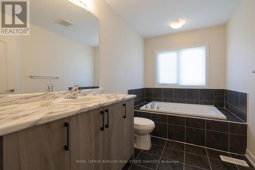 27 Aviron Crescent, Welland, ON - Indoor Photo Showing Bathroom