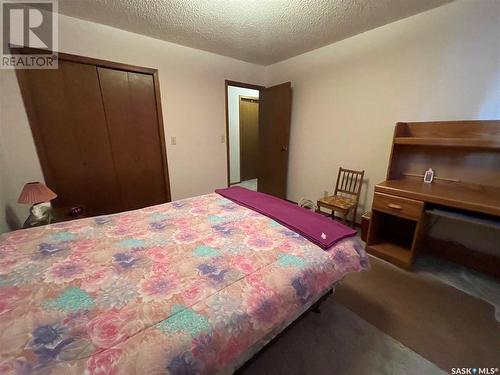 4 O'Connor Court, Kindersley, SK - Indoor Photo Showing Bedroom