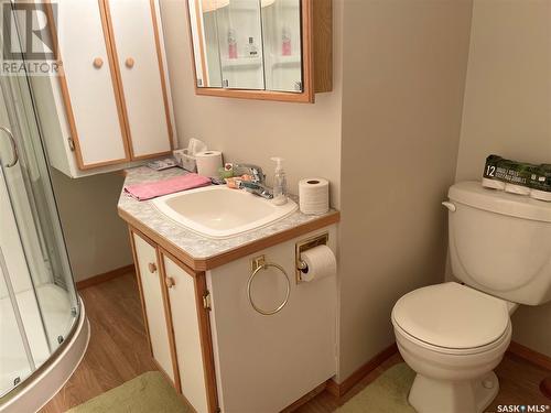 4 O'Connor Court, Kindersley, SK - Indoor Photo Showing Bathroom