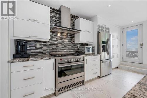 10349 Lakeshore Road W, Port Colborne, ON - Indoor Photo Showing Kitchen With Upgraded Kitchen