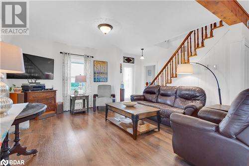 69 Whalen Road, Marysville, ON - Indoor Photo Showing Living Room