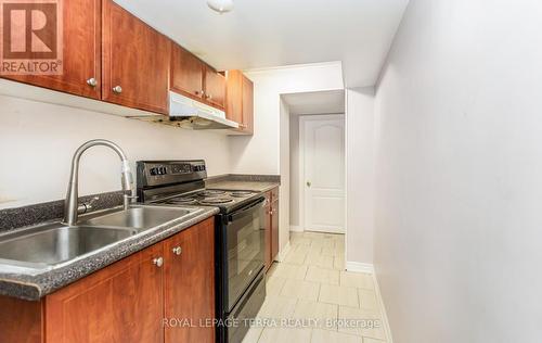 2 Martree Crescent, Brampton, ON - Indoor Photo Showing Kitchen With Double Sink