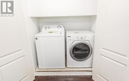 2 Martree Crescent, Brampton, ON - Indoor Photo Showing Laundry Room