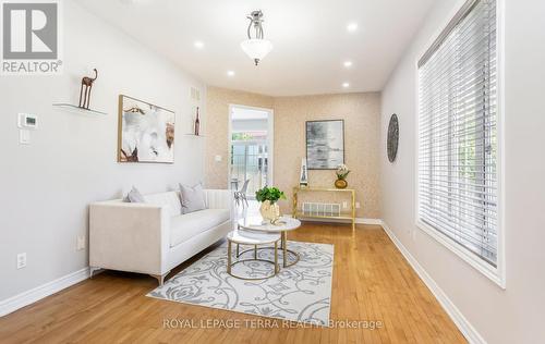 2 Martree Crescent, Brampton, ON - Indoor Photo Showing Living Room