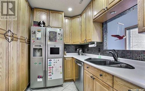 24 2338 Assiniboine Avenue, Regina, SK - Indoor Photo Showing Kitchen With Double Sink