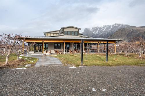 725 Mackenzie Road, Cawston, BC 