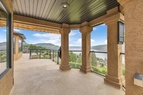 6151 Gillam Crescent, Peachland, BC - Outdoor With Deck Patio Veranda With Exterior