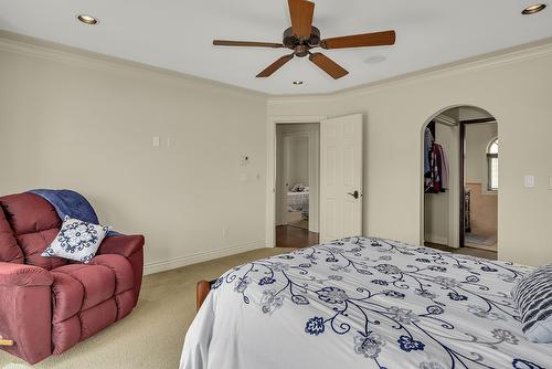 6151 Gillam Crescent, Peachland, BC - Indoor Photo Showing Bedroom