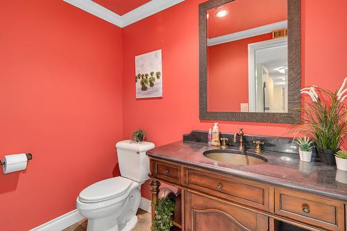 6151 Gillam Crescent, Peachland, BC - Indoor Photo Showing Bathroom