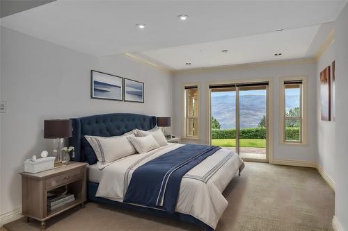 6151 Gillam Crescent, Peachland, BC - Indoor Photo Showing Bedroom