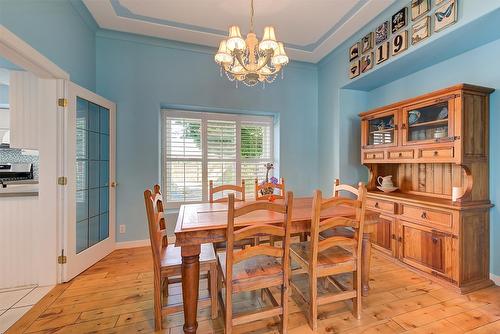 5168 Morrison Crescent, Peachland, BC - Indoor Photo Showing Dining Room