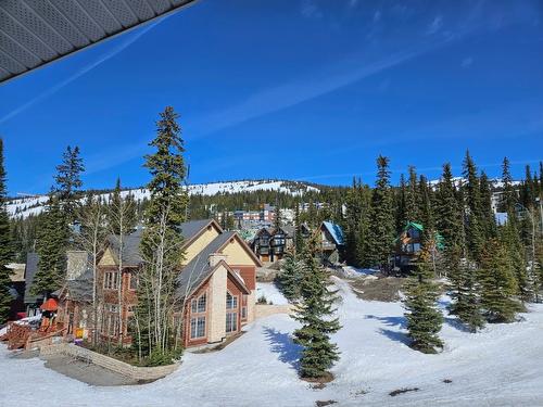 301-5275 Big White Road, Big White, BC - Outdoor