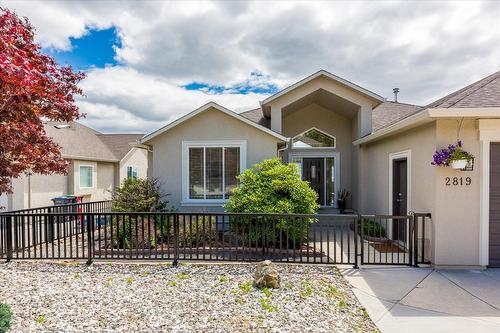 2819 Summerview Place, West Kelowna, BC - Outdoor With Facade