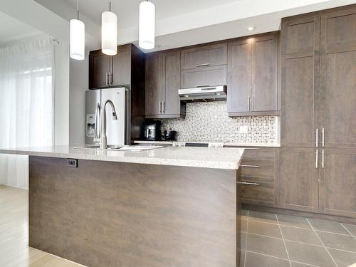 Kitchen - 3514 Rue Des Francs-Bourgeois, Boisbriand, QC - Indoor Photo Showing Kitchen With Upgraded Kitchen