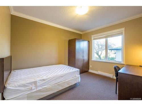 438 Wakesiah Ave, Nanaimo, BC - Indoor Photo Showing Bedroom