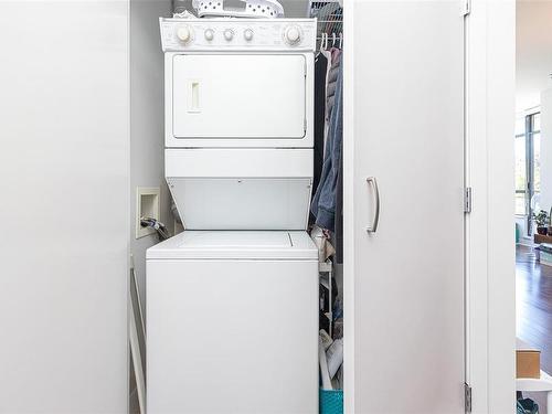 404-788 Humboldt St, Victoria, BC - Indoor Photo Showing Laundry Room