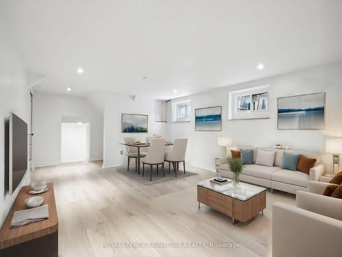 62 Watney Cres, Toronto, ON - Indoor Photo Showing Kitchen