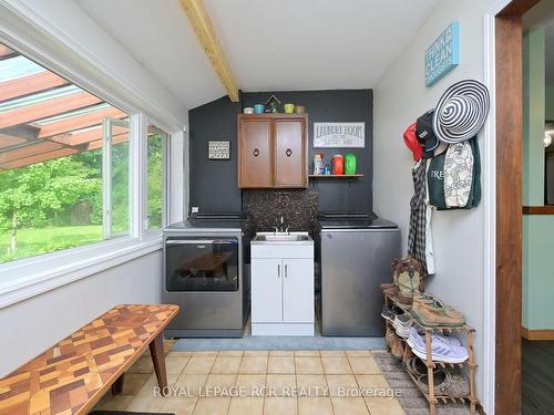 14007 Fifth Line, Halton Hills, ON - Indoor Photo Showing Laundry Room