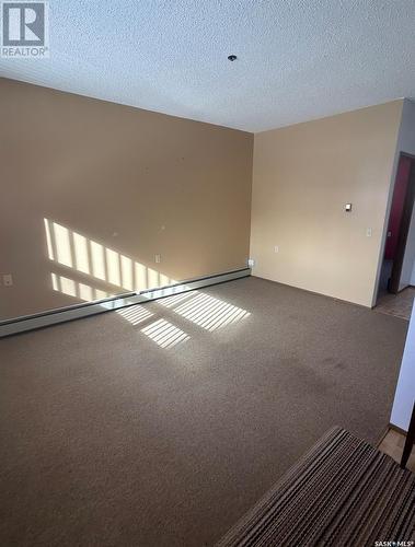 104 102 Manor Drive, Nipawin, SK - Indoor Photo Showing Other Room