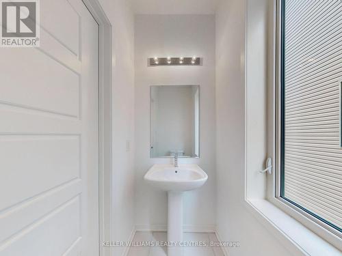 773 Heathrow Path, Oshawa (Samac), ON - Indoor Photo Showing Bathroom