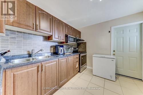 58 Goskin Court, Toronto, ON - Indoor Photo Showing Kitchen With Double Sink