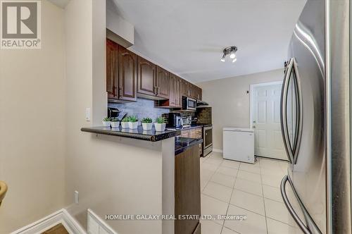 58 Goskin Court, Toronto, ON - Indoor Photo Showing Kitchen