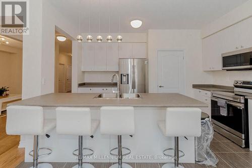 5 Victory Drive, Thorold, ON - Indoor Photo Showing Kitchen