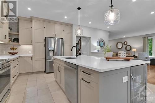 1749 Corkery Road, Ottawa, ON - Indoor Photo Showing Kitchen With Upgraded Kitchen