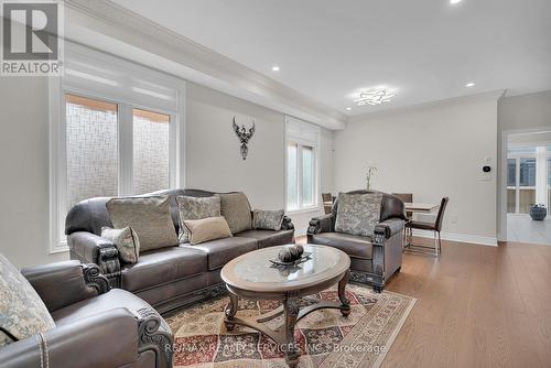 92 Russell Creek Drive, Brampton, ON - Indoor Photo Showing Living Room