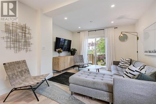 494 Symington Avenue, Toronto, ON - Indoor Photo Showing Living Room