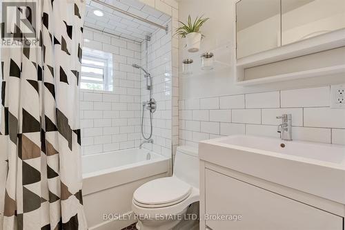 494 Symington Avenue, Toronto, ON - Indoor Photo Showing Bathroom