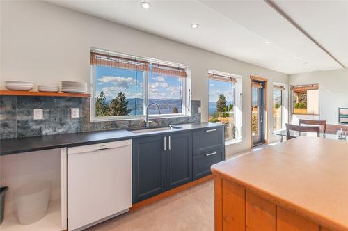 2750 Noyes Road, Naramata, BC - Indoor Photo Showing Kitchen