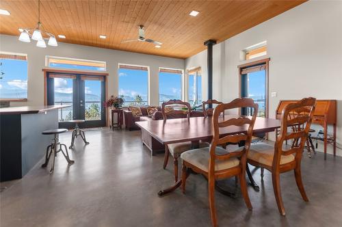 2750 Noyes Road, Naramata, BC - Indoor Photo Showing Dining Room