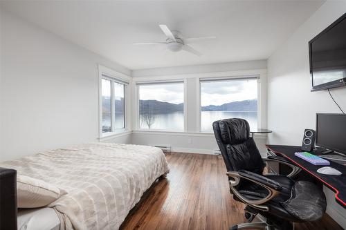 4244 Beach Avenue, Peachland, BC 