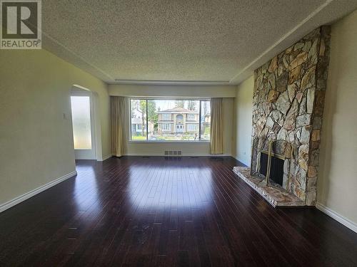 Lower 6Xxx Burns St, Burnaby, BC - Indoor With Fireplace