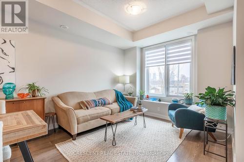 206 - 250 Royal York Road, Toronto, ON - Indoor Photo Showing Living Room