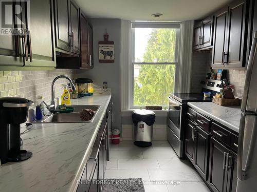 184 St. George Street, West Perth (65 - Town Of Mitchell), ON - Indoor Photo Showing Kitchen With Upgraded Kitchen