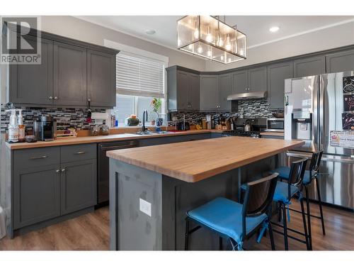 109 Copperhead Road, Princeton, BC - Indoor Photo Showing Kitchen