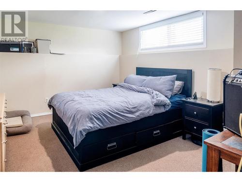 545 Patrick Road, Kelowna, BC - Indoor Photo Showing Bedroom