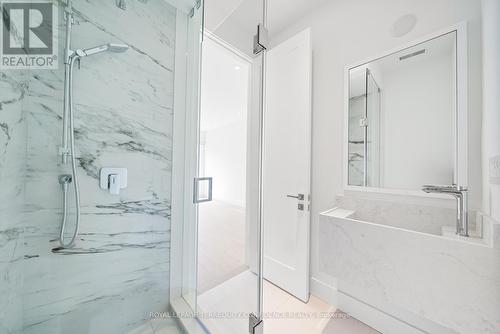 35 Crossburn Drive, Toronto, ON - Indoor Photo Showing Bathroom