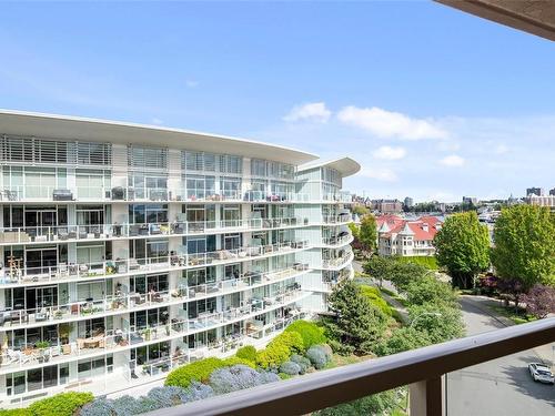 606-75 Songhees Rd, Victoria, BC - Outdoor With Balcony