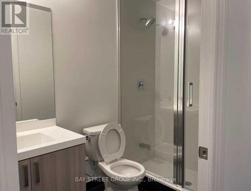 3220 - 8 Nahani Way, Mississauga, ON - Indoor Photo Showing Bathroom